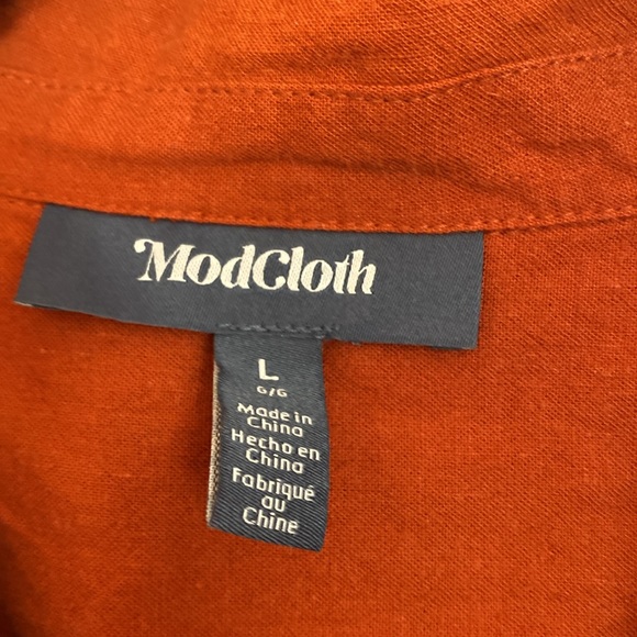 Rust tie-front button-up crop - Picture 4 of 6